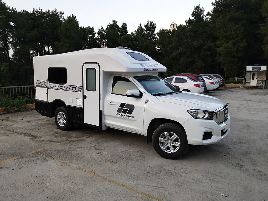 大通T60柴油2.8T單排四驅(qū)皮卡旅居車1 大通T60柴油2.8T單排四驅(qū)皮卡旅居車1